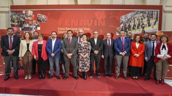 Merche fenavin 1 (juntar con 2) Merche fenavin 1 (juntar con 2)