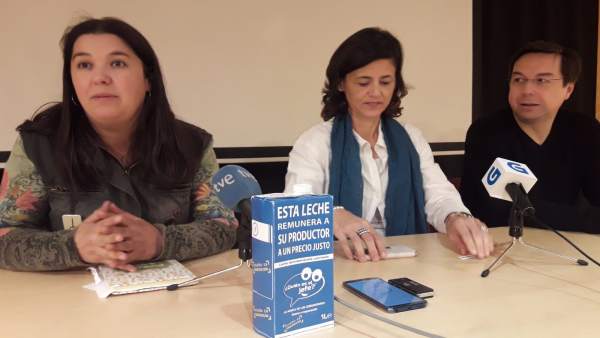 Rural.- Presentan en Galicia la iniciativa que garantiza a los productores un precio mínimo por el litro de leche Rural.- Presentan en Galicia la iniciativa que garantiza a los productores un precio mínimo por el litro de leche