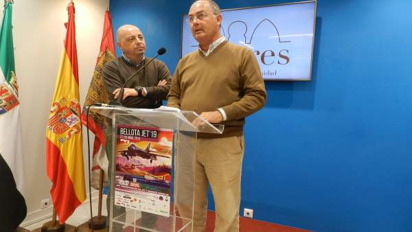 El XXVI Bellota Jet reúne en Cáceres a 145 aeromodelos y a 85 pilotos en el campo de vuelo 'La Cervera' El XXVI Bellota Jet reúne en Cáceres a 145 aeromodelos y a 85 pilotos en el campo de vuelo 'La Cervera'