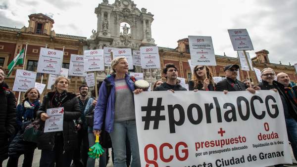 Granada.- Trabajadores de la OCG se concentran en San Telmo y recalcan a la Junta que 'la cultura se paga' Granada.- Trabajadores de la OCG se concentran en San Telmo y recalcan a la Junta que 'la cultura se paga'