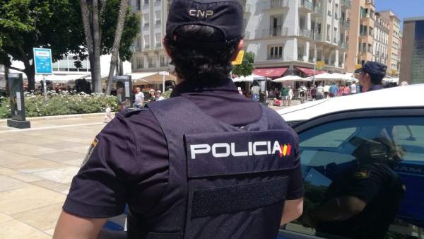 Málaga.- Sucesos.- Detenido por acceder a la fuerza en la casa de una mujer muerta a manos de su pareja en Estepona Málaga.- Sucesos.- Detenido por acceder a la fuerza en la casa de una mujer muerta a manos de su pareja en Estepona