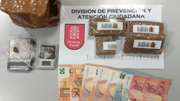 Sucesos.- Tres detenidos por tráfico de drogas en Barañáin y Valtierra Sucesos.- Tres detenidos por tráfico de drogas en Barañáin y Valtierra