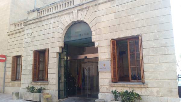 El Govern trasllada el seu condol a la família de l'operari mort en el Port d'Eivissa El Govern trasllada el seu condol a la família de l'operari mort en el Port d'Eivissa