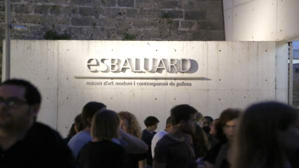 Un total de 24 candidatos se presentan al concurso para seleccionar al nuevo director del museo Es Baluard Un total de 24 candidatos se presentan al concurso para seleccionar al nuevo director del museo Es Baluard