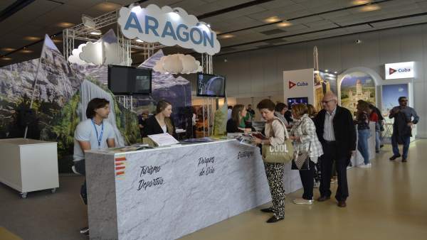 Los stands de Aragón y Cuba en ARATUR 2018. Los stands de Aragón y Cuba en ARATUR 2018.
