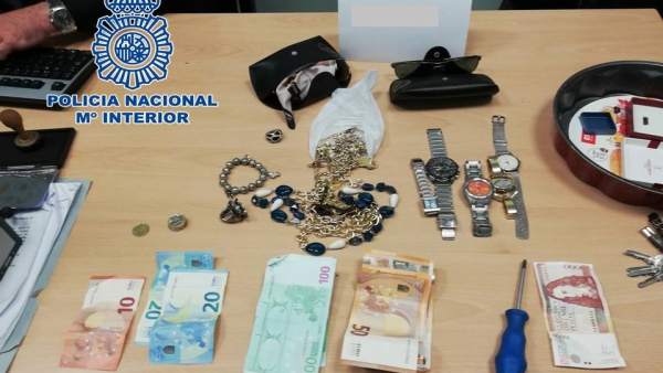 Granada.- Sucesos.- Detenido por un supuesto intento de robo en un piso de la Chana tras ser sorprendido por el dueño Granada.- Sucesos.- Detenido por un supuesto intento de robo en un piso de la Chana tras ser sorprendido por el dueño