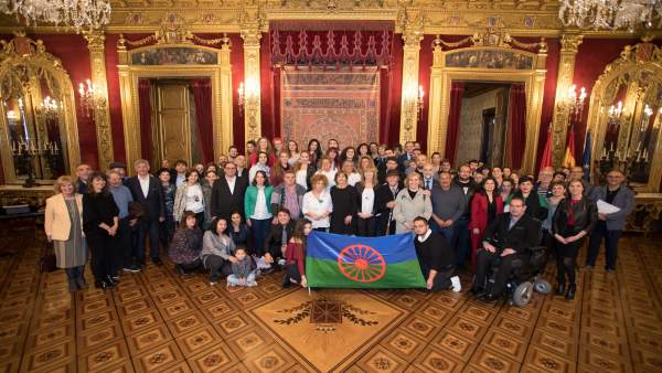 Recepción institucional a las comunidades gitanas con motivo de la celebración de su día en Navarra Recepción institucional a las comunidades gitanas con motivo de la celebración de su día en Navarra