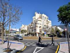 Málaga.- Concluyen las obras de remodelación y mejora del tráfico en la céntrica avenida San Lorenzo de Estepona