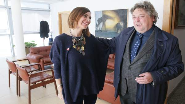 El Gobierno y la Casa de Cantabria de Madrid renuevan su colaboración El Gobierno y la Casa de Cantabria de Madrid renuevan su colaboración