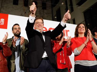 Ximo Puig celebra su victoria electoral