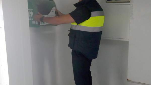 Málaga.- Mercamálaga se convierte en un centro de trabajo cardiosaludable tras instalar tres desfibriladores Málaga.- Mercamálaga se convierte en un centro de trabajo cardiosaludable tras instalar tres desfibriladores