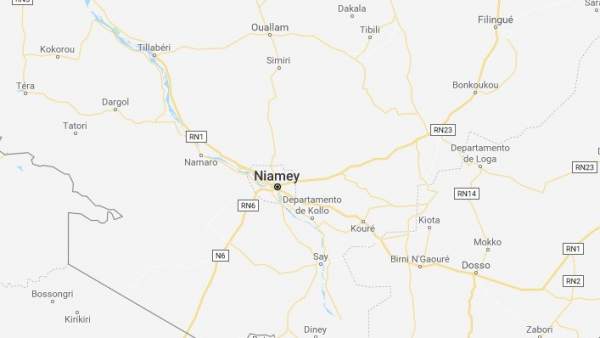 La explosión de un camión cisterna cargado de combustible provoca más de 50 muertos en la capital de Níger   944062-600-338