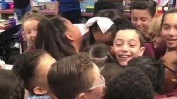 Una clase de niños Una clase de niños