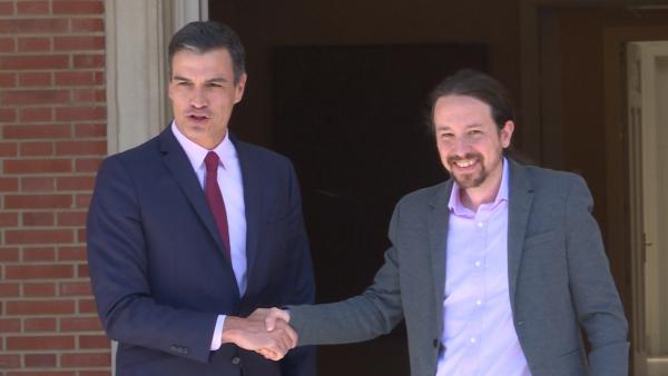 Sánchez recibe a Iglesias en La Moncloa Sánchez recibe a Iglesias en La Moncloa