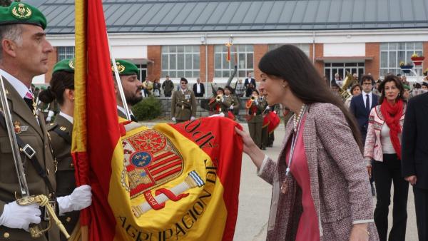 Macarena Olona, electa por Granada, primera diputada de Vox que acude a acreditarse al Congreso Macarena Olona, electa por Granada, primera diputada de Vox que acude a acreditarse al Congreso