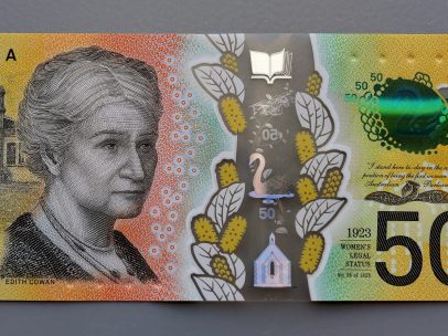 Un billete con una falta de ortografía