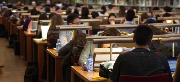 Oposiciones, estudiantes, exámentes, selectividad