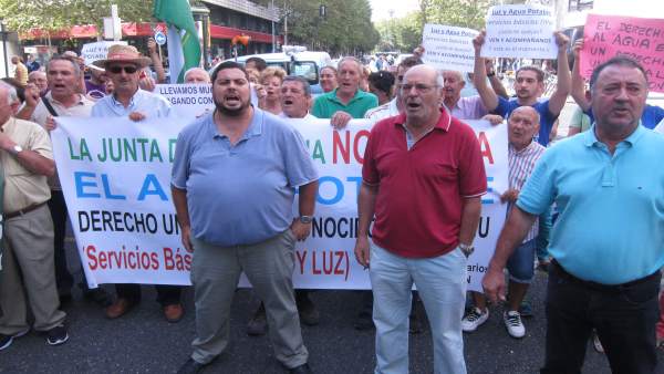 Córdoba.- 26M.- Córdoba Crece, el partido de los parcelistas, ratifica su candidatura encabezada por Rafael Salazar Córdoba.- 26M.- Córdoba Crece, el partido de los parcelistas, ratifica su candidatura encabezada por Rafael Salazar