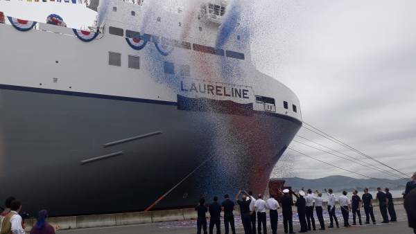 La naviera CLdN bautiza en el puerto de Santander el buque ro-ro Laureline La naviera CLdN bautiza en el puerto de Santander el buque ro-ro Laureline