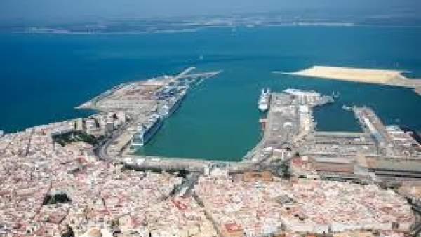 Puerto de Cádiz Puerto de Cádiz