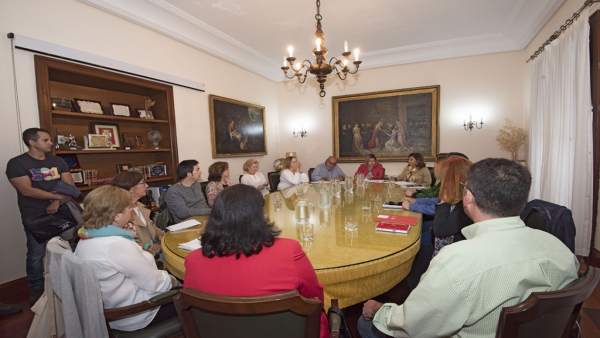La Diputación de Cáceres constituye la nueva Comisión de Igualdad y encarga un diagnóstico de género La Diputación de Cáceres constituye la nueva Comisión de Igualdad y encarga un diagnóstico de género