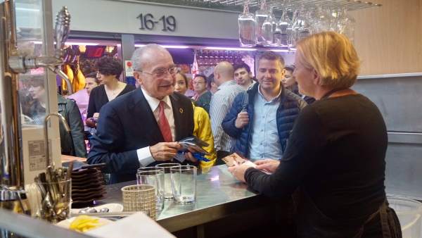 El PP de Málaga presenta los canales para que los vecinos propongan ideas al pro El PP de Málaga presenta los canales para que los vecinos propongan ideas al pro