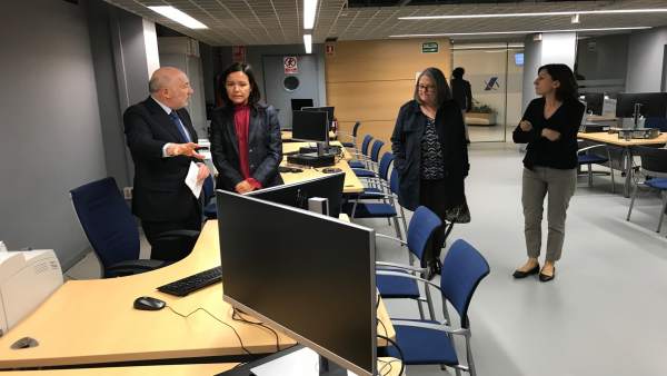 Hacienda ha devuelto 127,8 millones a 208.300 personas en Galicia en la campaña de la Renta Hacienda ha devuelto 127,8 millones a 208.300 personas en Galicia en la campaña de la Renta