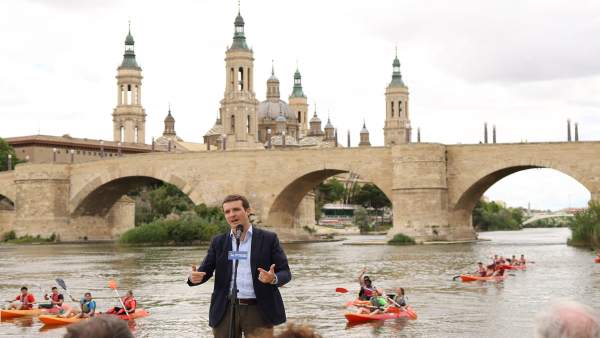 Pablo Casado presenta el programa electoral europeo del PP en el Balcón de San Lázaro de Zaragoza Pablo Casado presenta el programa electoral europeo del PP en el Balcón de San Lázaro de Zaragoza