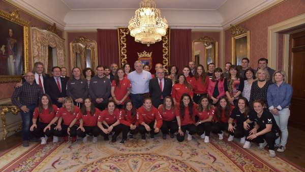 El Ayuntamiento de Pamplona felicita a Osasuna Femenino por su temporada El Ayuntamiento de Pamplona felicita a Osasuna Femenino por su temporada