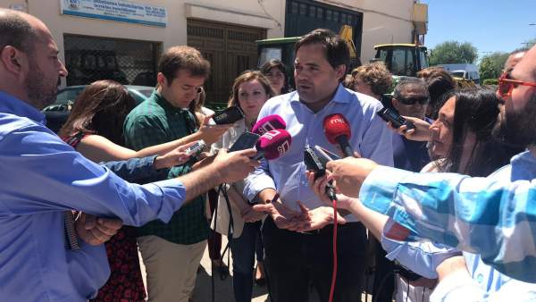 26M.- Núñez Siente 'Vergüenza' De Que Page Prometa Regularizar Pozos Y Critica Que Es 'Lo Mismo' Que Dijo Hace 4 Años 26M.- Núñez Siente 'Vergüenza' De Que Page Prometa Regularizar Pozos Y Critica Que Es 'Lo Mismo' Que Dijo Hace 4 Años
