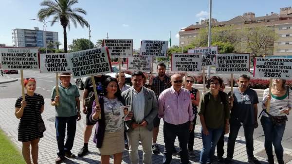 Córdoba.- 26M.- García destaca que IU ha invertido cinco millones en el Distrito Sur frente a los 650.000 euros del PP Córdoba.- 26M.- García destaca que IU ha invertido cinco millones en el Distrito Sur frente a los 650.000 euros del PP