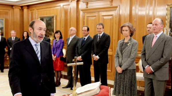 Fotografía de archivo, tomada el 14 de abril del 2008, del exvicepresidente del Gobierno y ex secretario general del PSOE, Alfredo Pérez Rubalcaba. Fotografía de archivo, tomada el 14 de abril del 2008, del exvicepresidente del Gobierno y ex secretario general del PSOE, Alfredo Pérez Rubalcaba.
