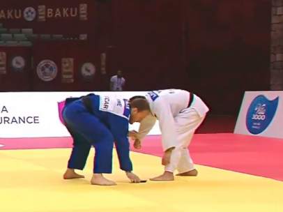 Judoka descalificado porque se le cae el móvil