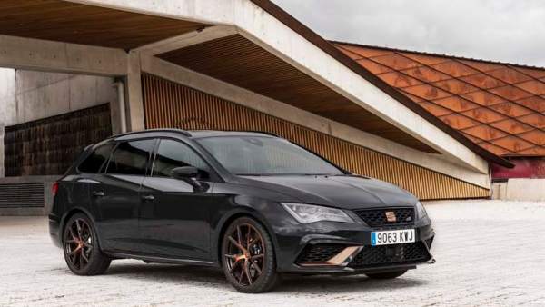 300 CV de potencia, tracción integral y siete velocidades, así es el nuevo Seat León ST Cupra R. 300 CV de potencia, tracción integral y siete velocidades, así es el nuevo Seat León ST Cupra R.