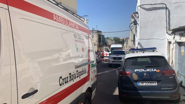 Fallece una anciana en el derrumbe de una vivienda en Badajoz Fallece una anciana en el derrumbe de una vivienda en Badajoz