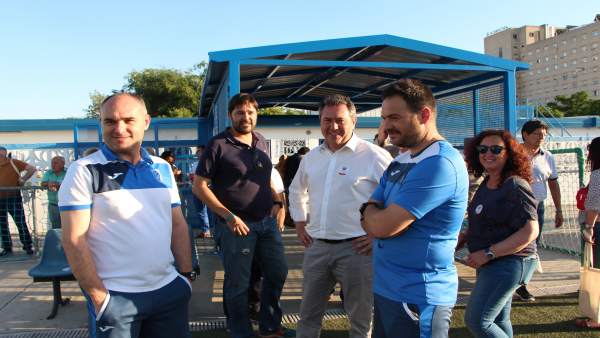 Sevilla.- 26M.- Espadas anuncia una nueva 'línea exprés' de Tussam para Bellavista y promete una piscina de verano Sevilla.- 26M.- Espadas anuncia una nueva 'línea exprés' de Tussam para Bellavista y promete una piscina de verano