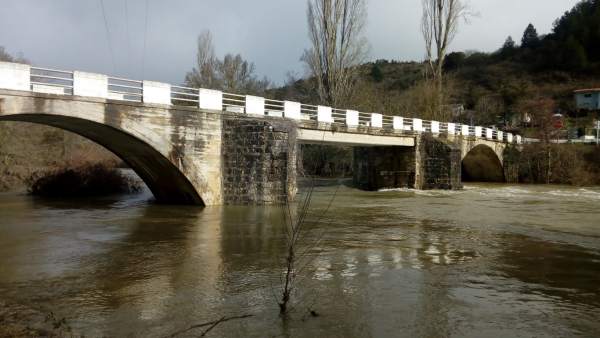 El Gobierno de Navarra acometerá a partir de junio la reparación de los puentes de Eguíllor y Lerín El Gobierno de Navarra acometerá a partir de junio la reparación de los puentes de Eguíllor y Lerín