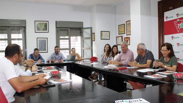 Huelva.- Interfresa valora la aceptación del plan de responsabilidad ética y social lanzado p la campaña de frutos rojos Huelva.- Interfresa valora la aceptación del plan de responsabilidad ética y social lanzado p la campaña de frutos rojos