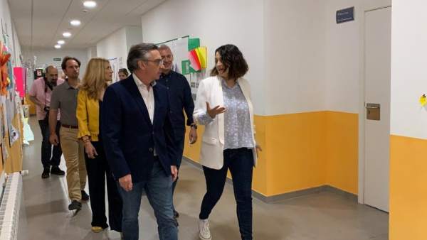 26M.- Beamonte (PP) Alude A La Libertad, La Calidad Y El Diálogo Para Construir El Modelo Educativo Aragonés 26M.- Beamonte (PP) Alude A La Libertad, La Calidad Y El Diálogo Para Construir El Modelo Educativo Aragonés