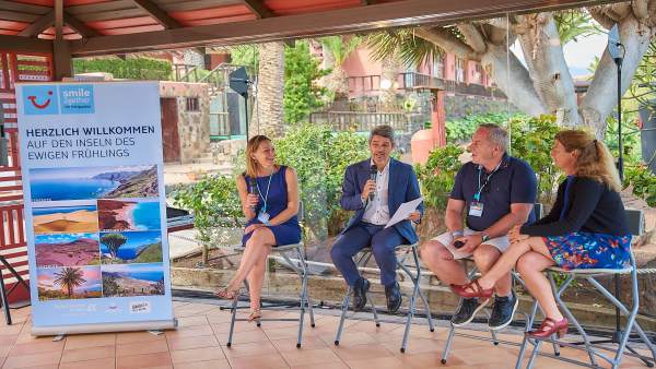 TUI reúne en Tenerife a 750 agentes de viajes alemanes en su mayor campaña europea TUI reúne en Tenerife a 750 agentes de viajes alemanes en su mayor campaña europea