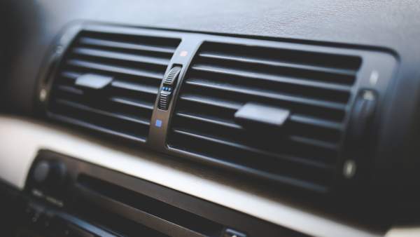 Cinco errores que probablemente cometas con el aire acondicionado del coche Cinco errores que probablemente cometas con el aire acondicionado del coche