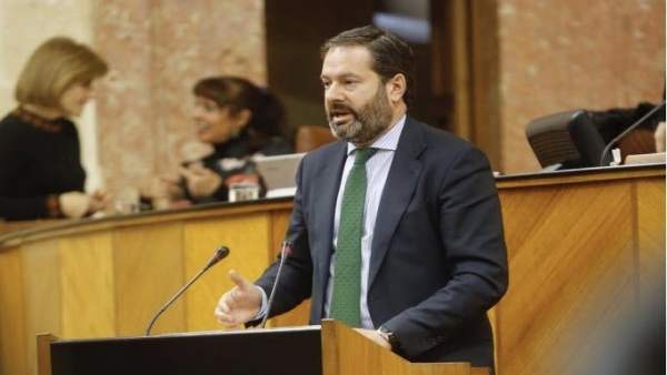Córdoba.- Molina (PP) valora 'la gestión del gobierno del cambio' para 'descongestionar' expedientes medioambientales Córdoba.- Molina (PP) valora 'la gestión del gobierno del cambio' para 'descongestionar' expedientes medioambientales