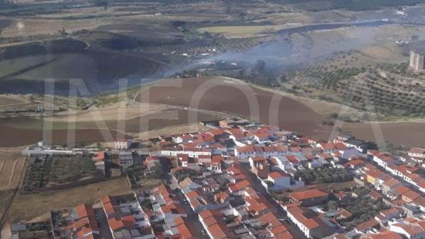Córdoba.- Sucesos.- Declarado un incendio forestal en un paraje cercano a Belalcázar Córdoba.- Sucesos.- Declarado un incendio forestal en un paraje cercano a Belalcázar