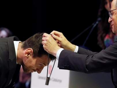 Messi recibe la Creu de Sant Jordi