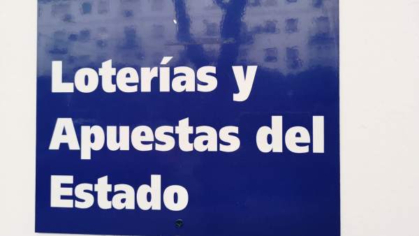 La Bonoloto deja un premio de casi un millón de euros en la gasolinera de Granadilla (Tenerife) La Bonoloto deja un premio de casi un millón de euros en la gasolinera de Granadilla (Tenerife)