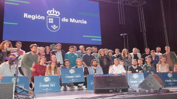 López Miras ensalza 'el talento, creatividad y originalidad' de los finalistas del certamen 'Región de Murcia Joven 2.0' López Miras ensalza 'el talento, creatividad y originalidad' de los finalistas del certamen 'Región de Murcia Joven 2.0'