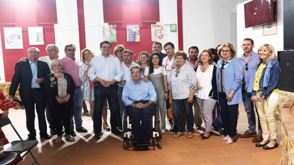 Córdoba.- 26M.- Bellido se compromete a ofrecer servicios básicos a las parcelaciones 'tras la modificación de la LOUA' Córdoba.- 26M.- Bellido se compromete a ofrecer servicios básicos a las parcelaciones 'tras la modificación de la LOUA'