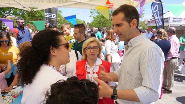 Almería.- 26M.- Fernández-Pacheco valora que Almería tiene 'la suerte de contar con familias muy diversas' Almería.- 26M.- Fernández-Pacheco valora que Almería tiene 'la suerte de contar con familias muy diversas'