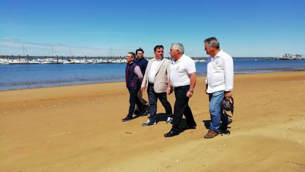 Huelva.-26M.- Cs quiere potenciar el Real Club Marítimo como 'atractivo turístico y enclave' para los deportes náuticos Huelva.-26M.- Cs quiere potenciar el Real Club Marítimo como 'atractivo turístico y enclave' para los deportes náuticos