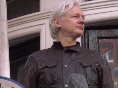 La Fiscalía sueca solicita formalmente la detención de Assange